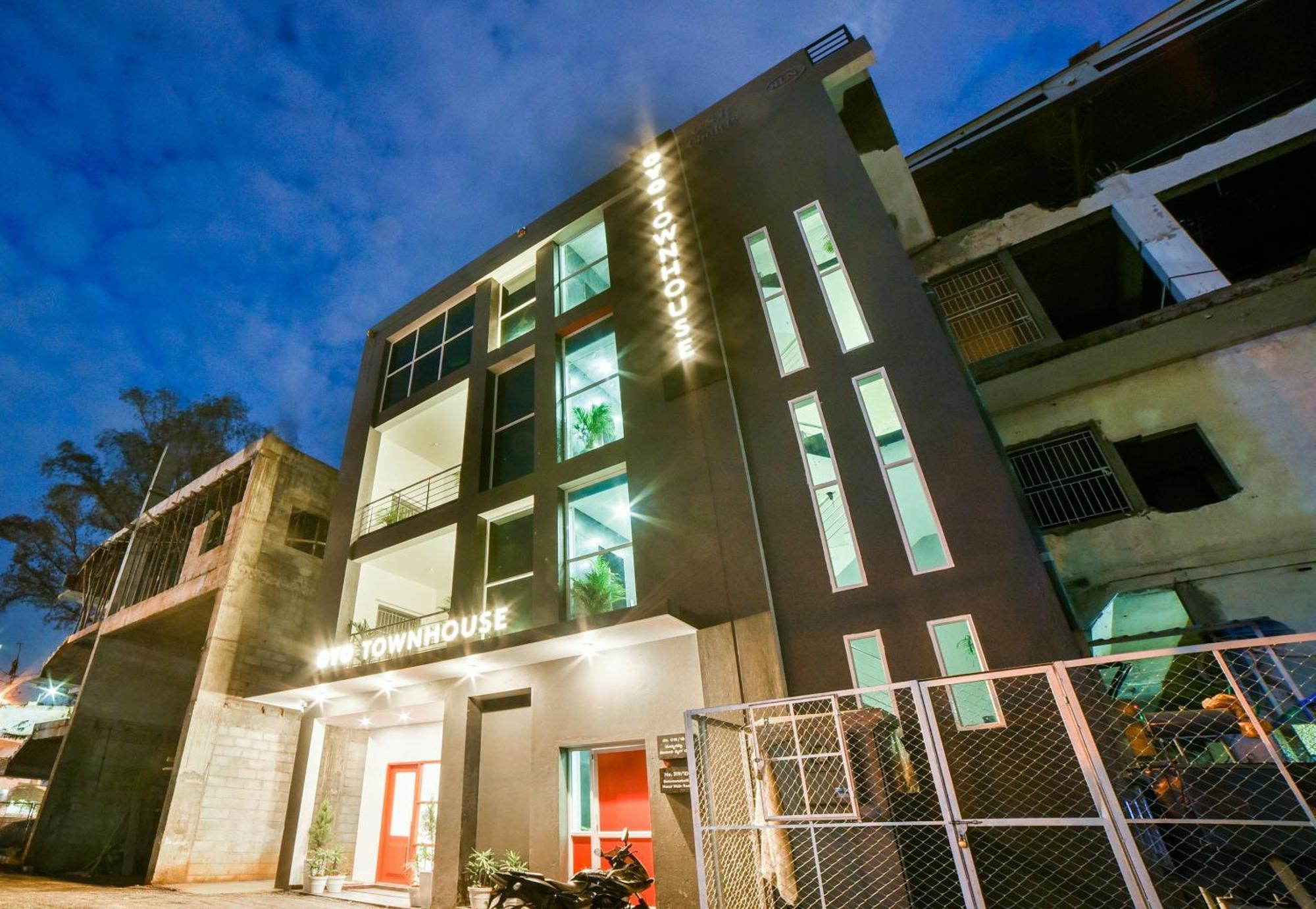 Super Townhouse Hosur Main Road Bommanahalli Near Gopalan Innovation Mall Бангалор Екстериор снимка